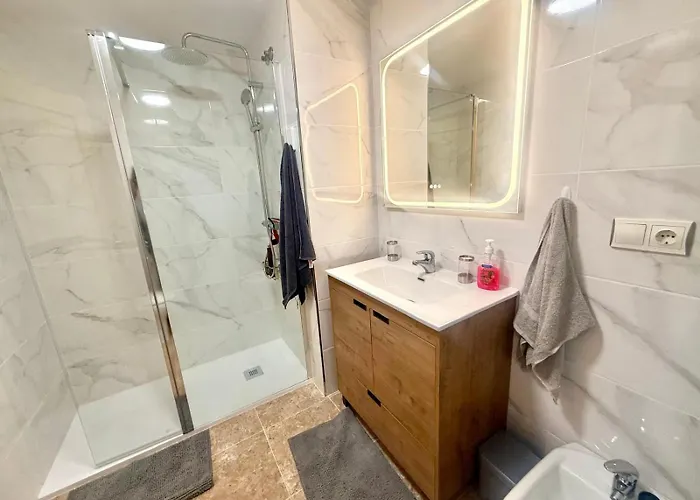 Amplio Piso De 3 Cerca De La Playa Arenal Appartement