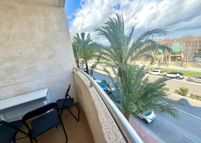 Amplio Piso De 3 Cerca De La Playa Arenal Appartement *